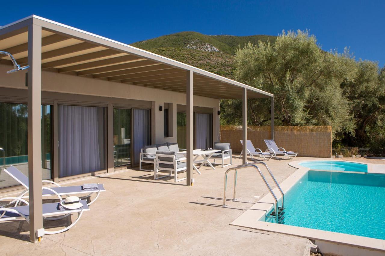 Averto Villas With Private Pool Нидри Екстериор снимка