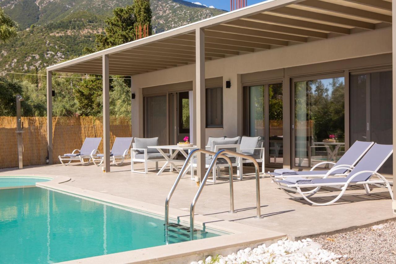 Averto Villas With Private Pool Нидри Екстериор снимка