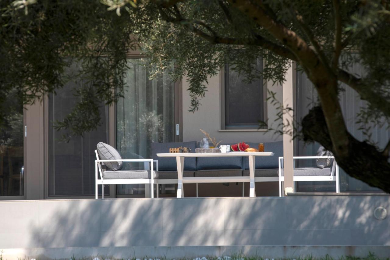 Averto Villas With Private Pool Нидри Екстериор снимка
