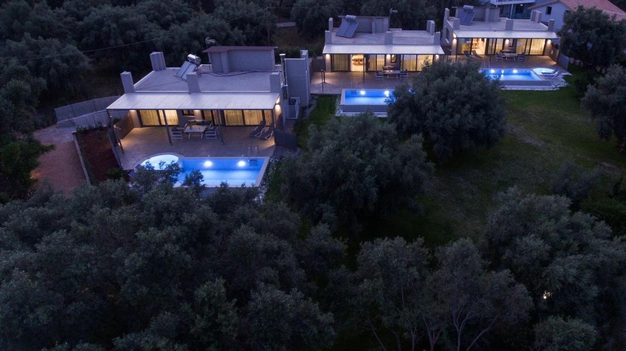 Averto Villas With Private Pool Нидри Екстериор снимка